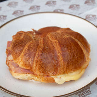 Producto  Croissant Jamón Queso 