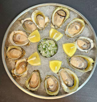 Producto Ostras con salsa verde