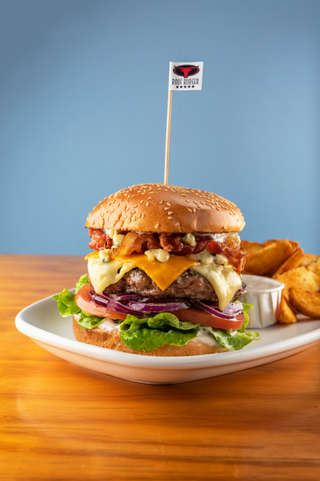 Producto Cheese Burger + Papas