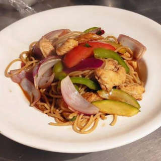 Producto Tallarin Saltado Pollo