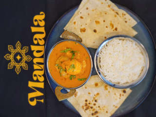 Producto Combo Jheenga Curry con Arroz y Pan