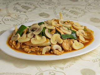 Producto Pollo con Champiñón