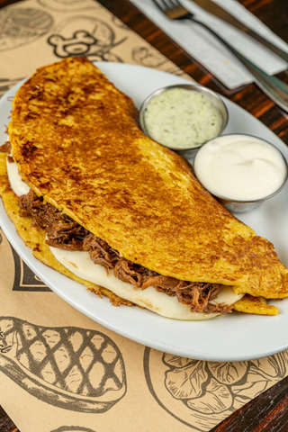 Producto Cachapa con Carne Mechada