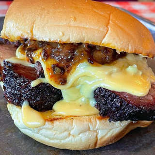 Producto Sandwich brisket queso mosarella 100 grs..