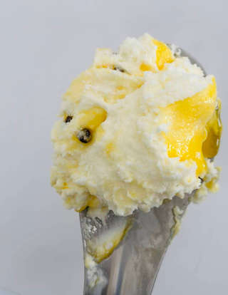 Producto Helado de Yogurt con Salsa de Maracuyá 1 litro