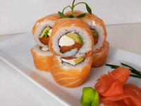 Producto Sake cheese roll