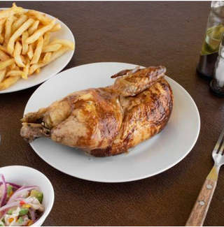 Producto 1/2 Pollo + Papas Fritas