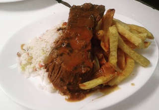 Producto CARNE MECHADA ARROZ Y PAPAS FRITAS